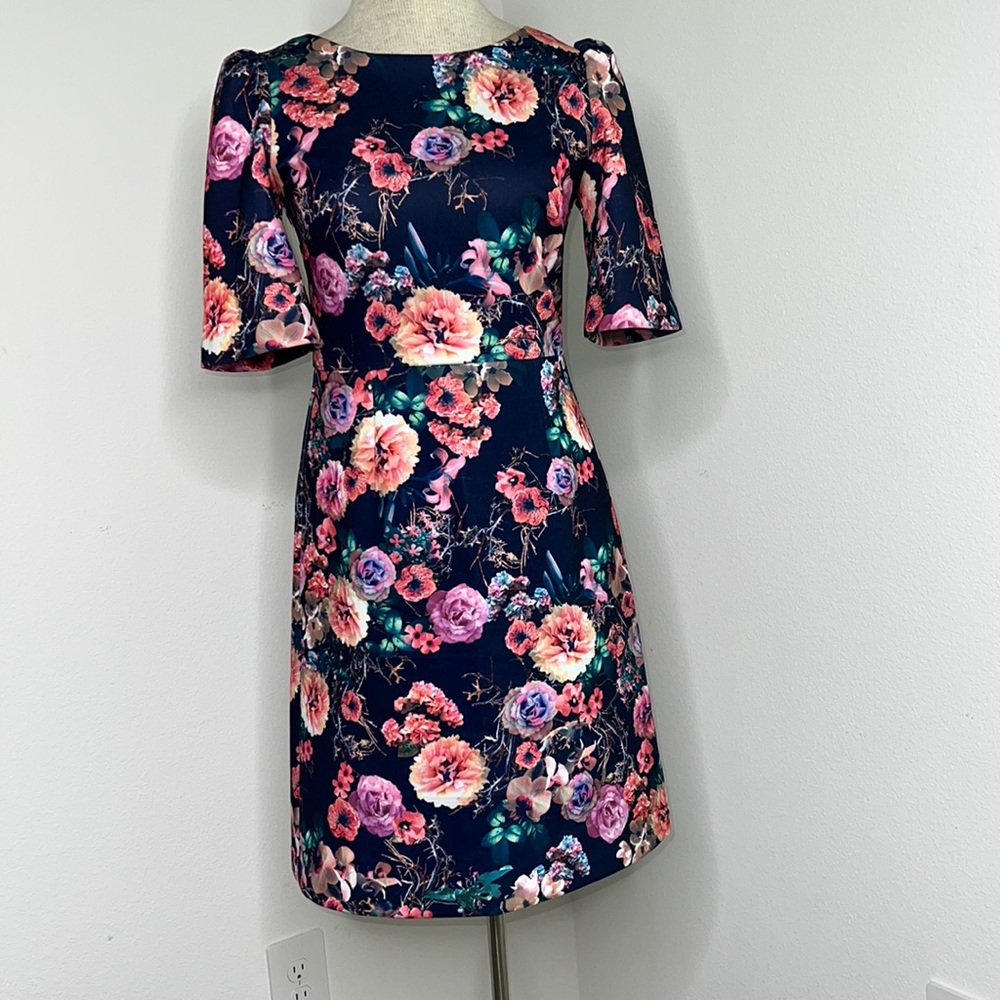 🔹 Betsey Johnson Floral Dress
